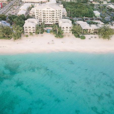 Caribbean Club Boutique Hotel, Grand Cayman Seven Mile Beach Экстерьер фото