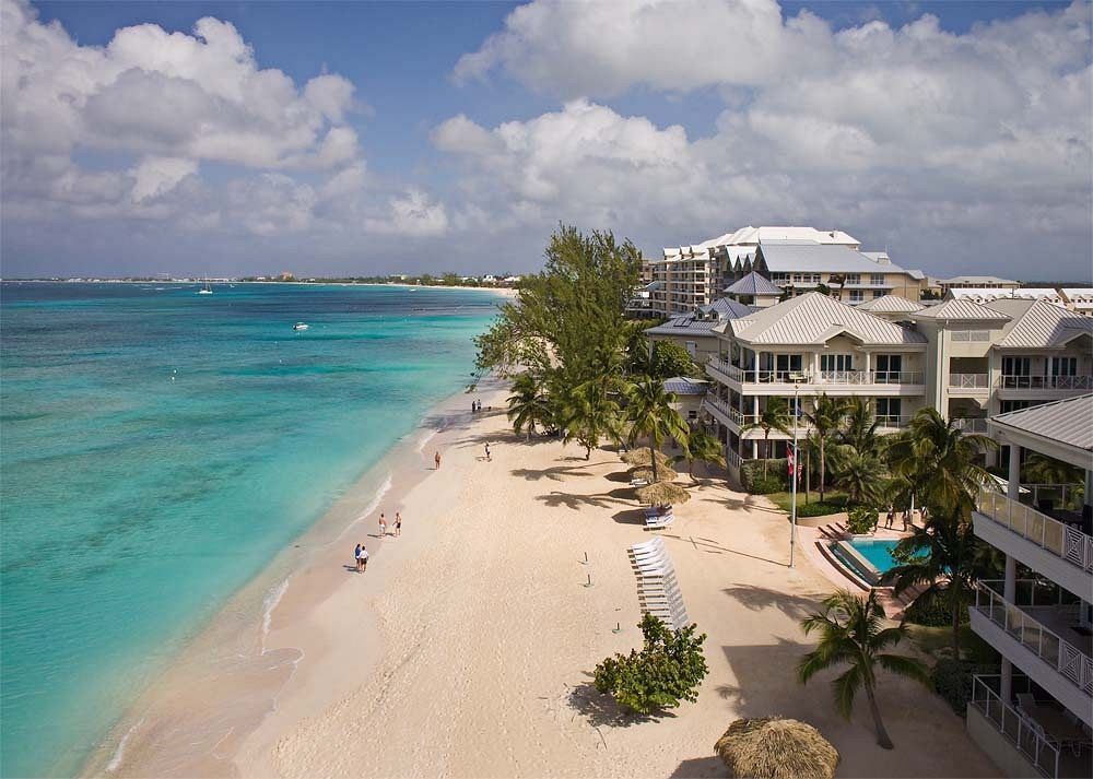 Caribbean Club Boutique Hotel, Grand Cayman Seven Mile Beach Экстерьер фото