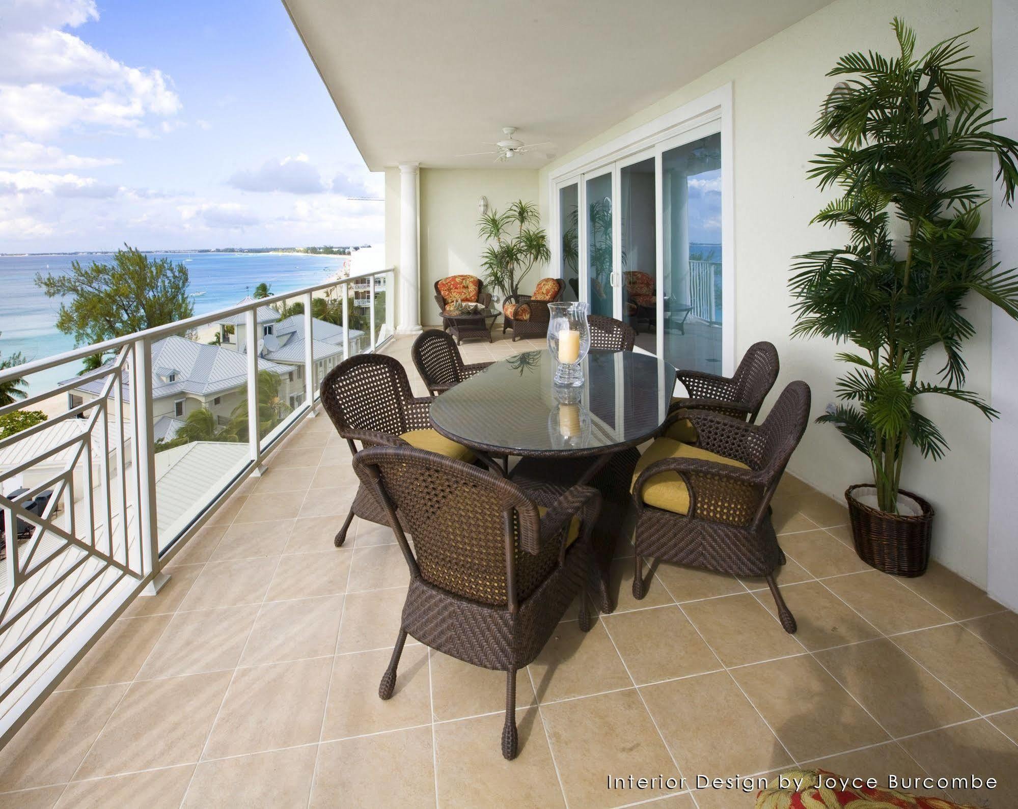 Caribbean Club Boutique Hotel, Grand Cayman Seven Mile Beach Экстерьер фото