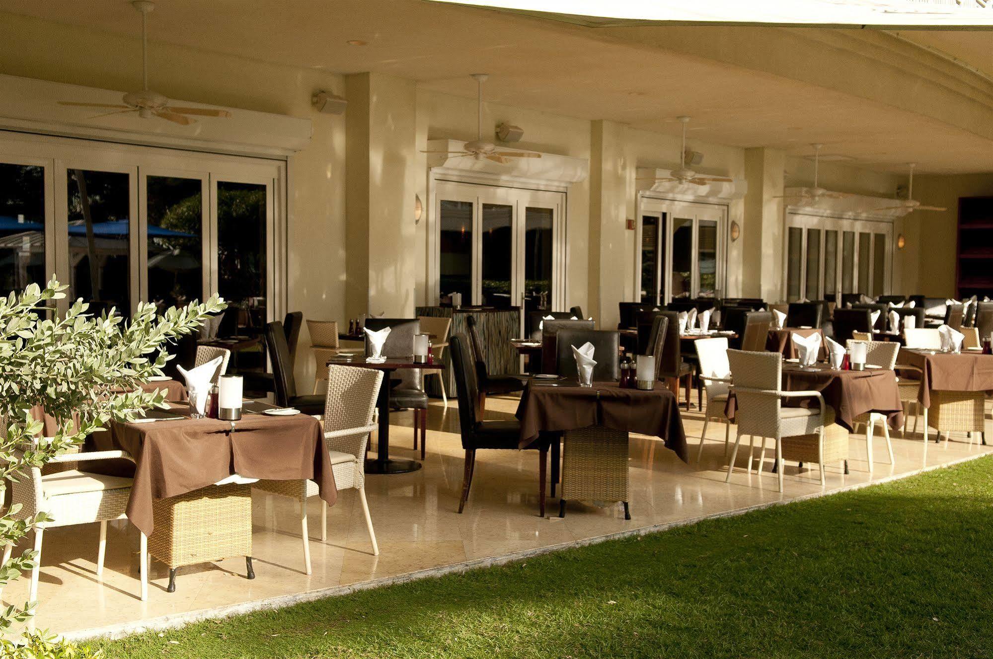 Caribbean Club Boutique Hotel, Grand Cayman Seven Mile Beach Экстерьер фото