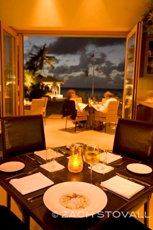 Caribbean Club Boutique Hotel, Grand Cayman Seven Mile Beach Экстерьер фото